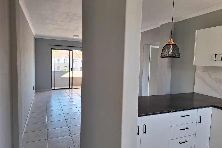 To Let 2 Bedroom Property for Rent in Vredekloof East Western Cape